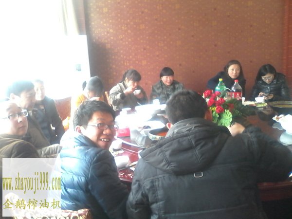 企鵝糧油機械婦女節(jié)聚餐